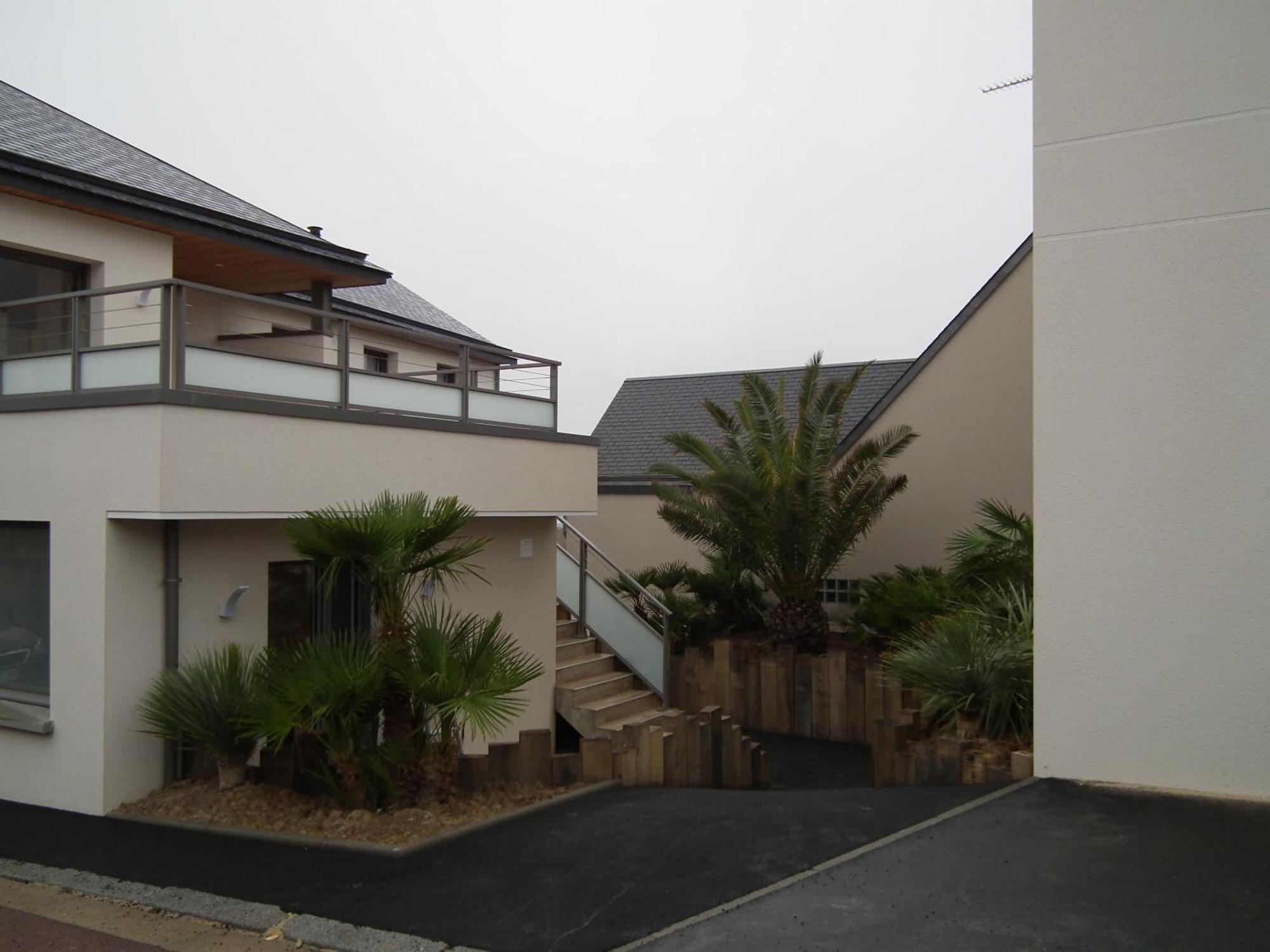 Les Maisons De Louise Pirou Номер фото